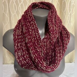 NWT Catherine Malandrino Burgundy and Gold Shimmer Infinity Knit Scarf